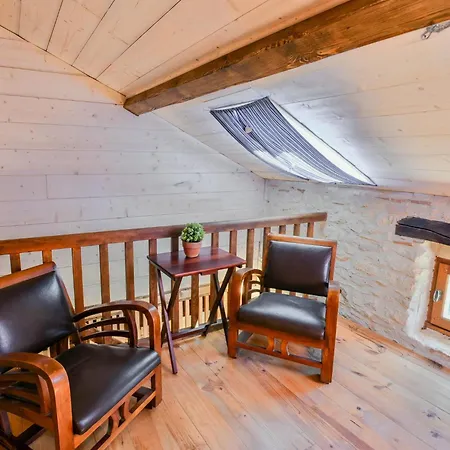 Holiday home Damour
