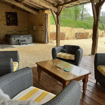 Damour Holiday home *